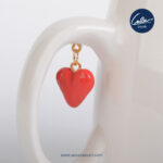 ماگ دست ساز قلبی با آویز قلب